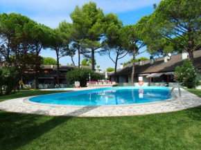 Relax and fun by the pool - Beahost